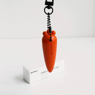 Carrot Farm Crayon Key Ring - Iris & Stout