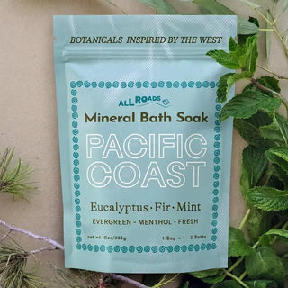 Pacific Coast Bath Soak - Iris & Stout