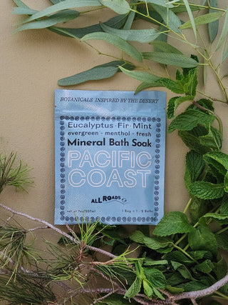 Pacific Coast Bath Soak - Iris & Stout