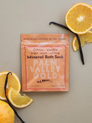 Palm Valley Gold Bath Soak - Iris & Stout