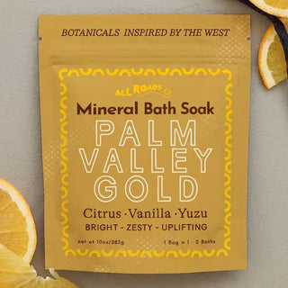 Palm Valley Gold Bath Soak - Iris & Stout