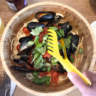 Serving Tongs in Stainless Steel - Iris & Stout