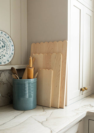 The Scalloped Cutting Board - Iris & Stout