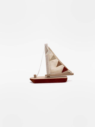 Wooden Boat - Iris & Stout